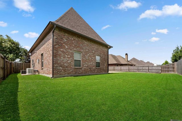 36516 Oak Park Ave, Prairieville, LA 70769