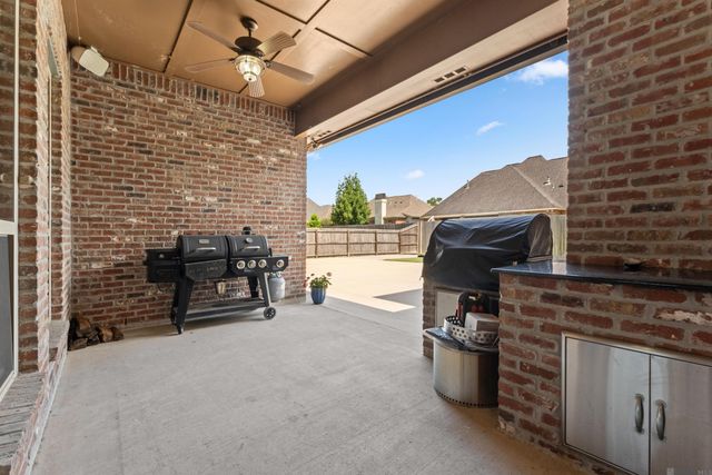 36516 Oak Park Ave, Prairieville, LA 70769