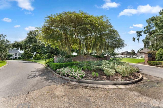 36516 Oak Park Ave, Prairieville, LA 70769
