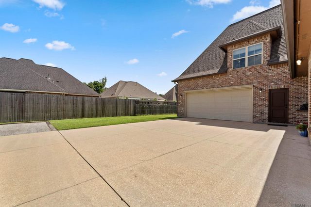 36516 Oak Park Ave, Prairieville, LA 70769