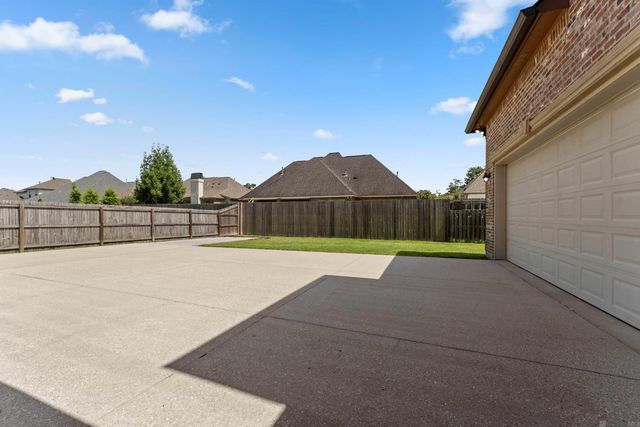 36516 Oak Park Ave, Prairieville, LA 70769