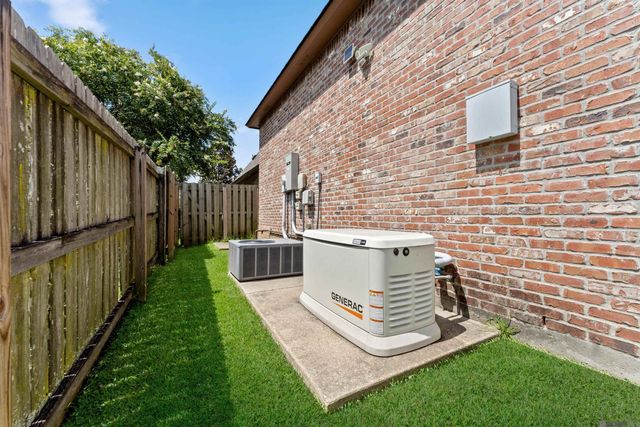 36516 Oak Park Ave, Prairieville, LA 70769