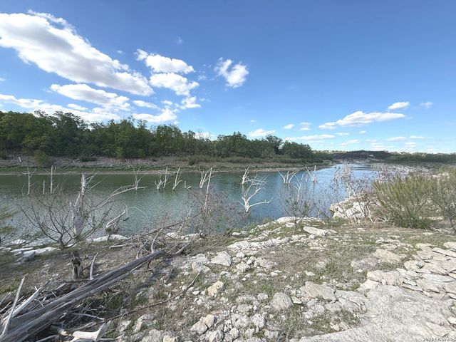 2287 San Jose, Canyon Lake, TX 78133