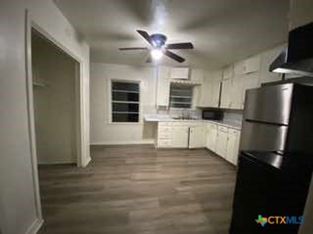 1512 E Barton Avenue, Temple, TX 76501