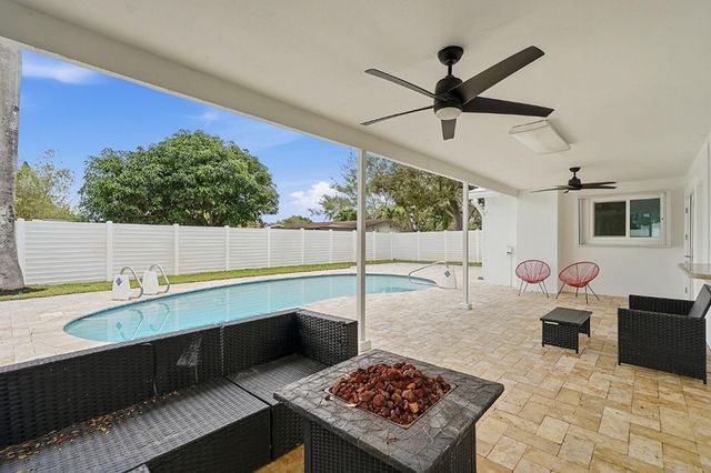 5507 W Park Road, Hollywood, FL 33021