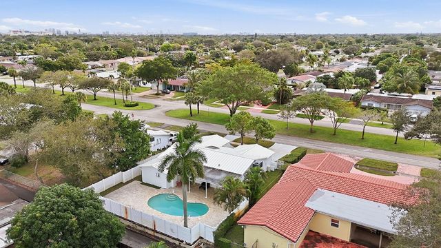 5507 W Park Road, Hollywood, FL 33021