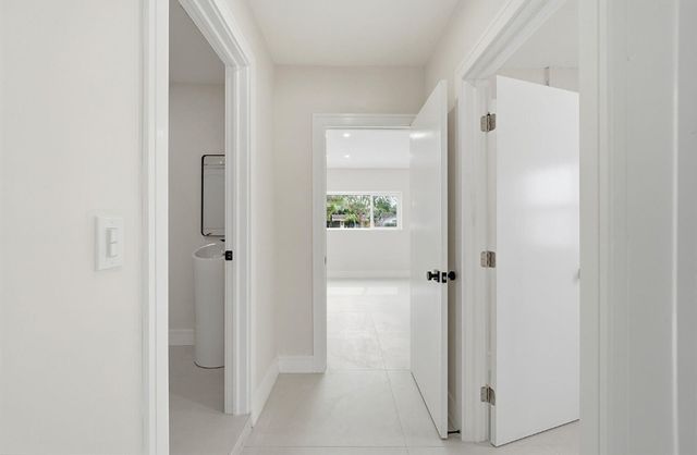 5507 W Park Road, Hollywood, FL 33021