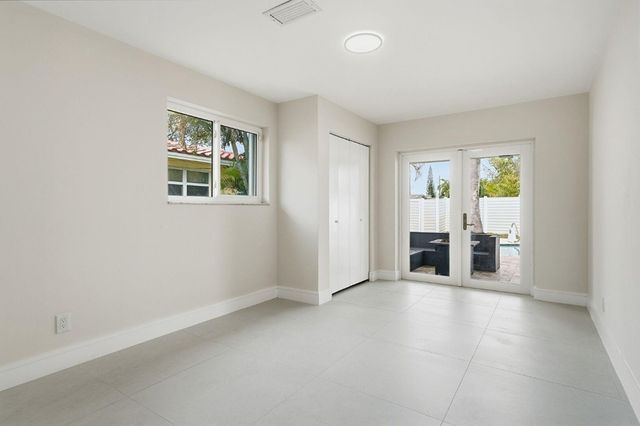 5507 W Park Road, Hollywood, FL 33021