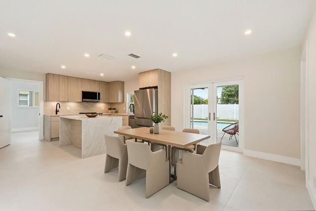 5507 W Park Road, Hollywood, FL 33021