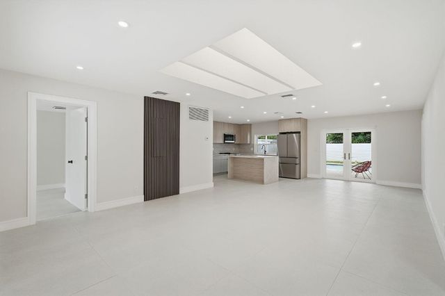 5507 W Park Road, Hollywood, FL 33021