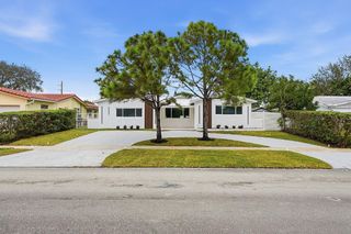 5507 W Park Road, Hollywood, FL 33021