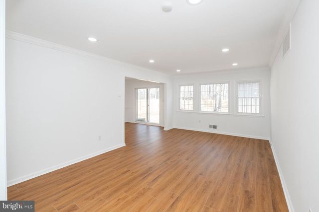 307 SUMMIT HALL RD, Gaithersburg, MD 20877