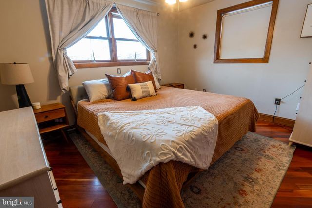 10 E ADAIR DR, Eagleville, PA 19403