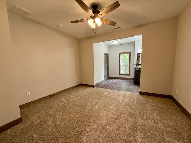 312 E Grant Street, Clever, MO 65631