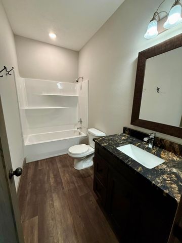 312 E Grant Street, Clever, MO 65631