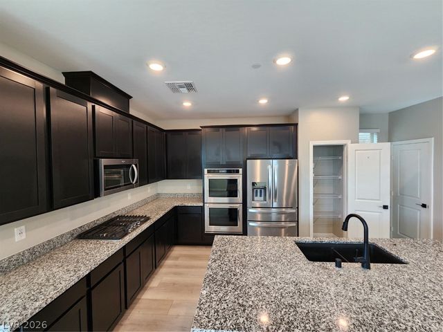 12511 Island Bells Avenue, Las Vegas, NV 89138
