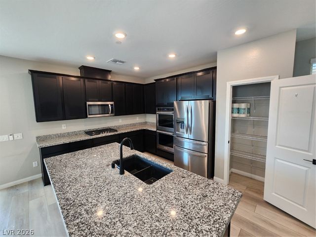 12511 Island Bells Avenue, Las Vegas, NV 89138