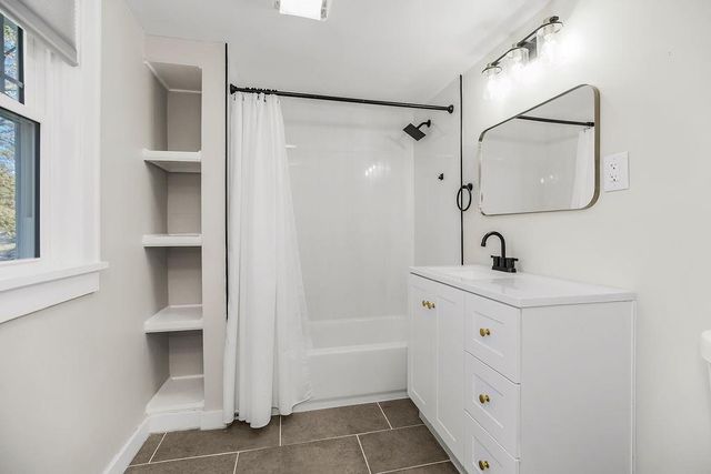 1705 SW Walnut Street, Blue Springs, MO 64015