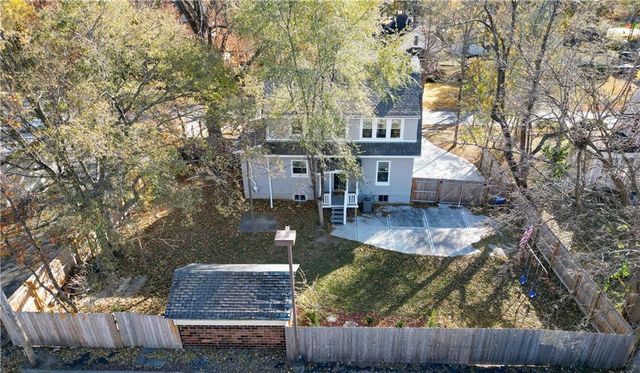 1705 SW Walnut Street, Blue Springs, MO 64015