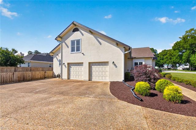 2496 Las Brisas DR, Virginia Beach, VA 23456