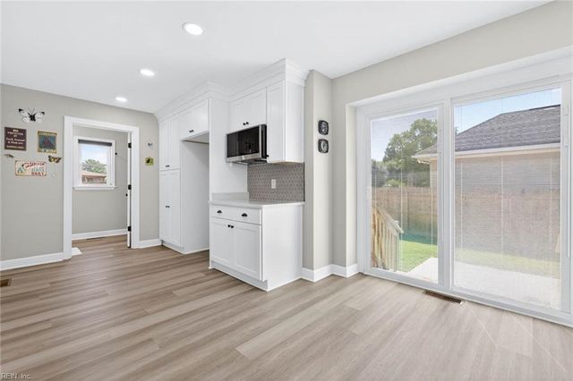 2496 Las Brisas DR, Virginia Beach, VA 23456
