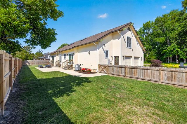 2496 Las Brisas DR, Virginia Beach, VA 23456