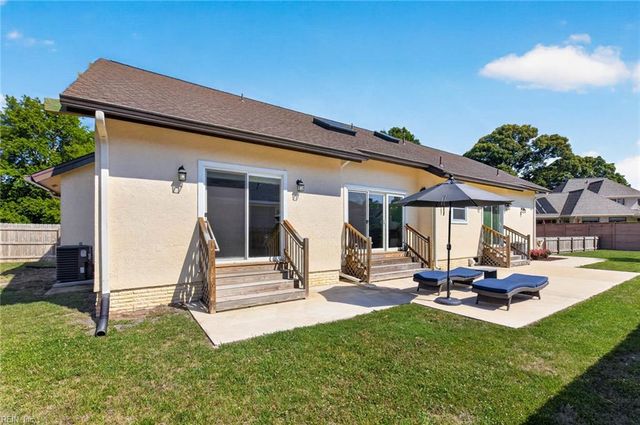 2496 Las Brisas DR, Virginia Beach, VA 23456
