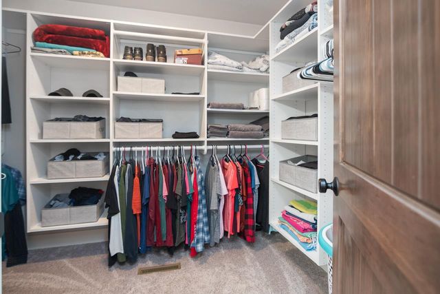 W5598 HOELZEL WAY, Appleton, WI 54915