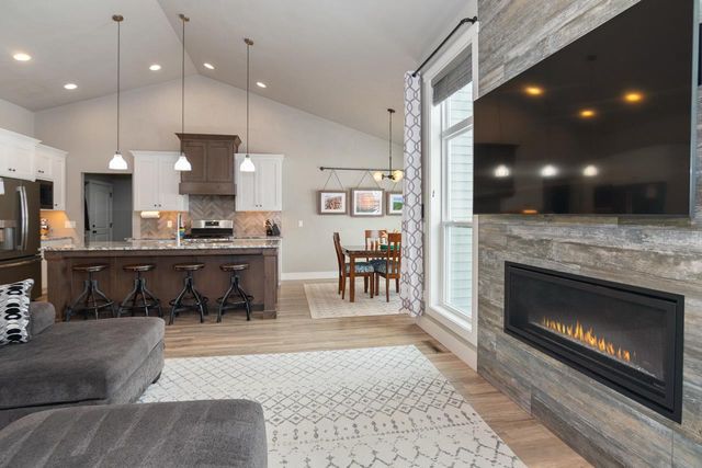 W5598 HOELZEL WAY, Appleton, WI 54915