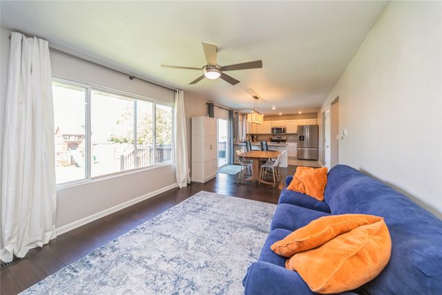 1009 SE 5th Street, Grimes, IA 50111