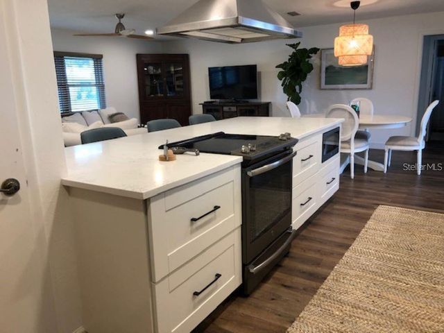 7451 BLAINE WAY, Sarasota, FL 34231