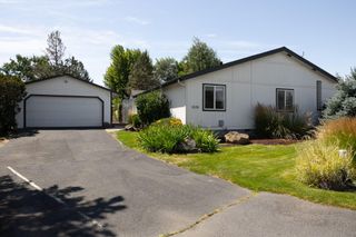 2636 SW Mariposa Loop, Redmond, OR 97756