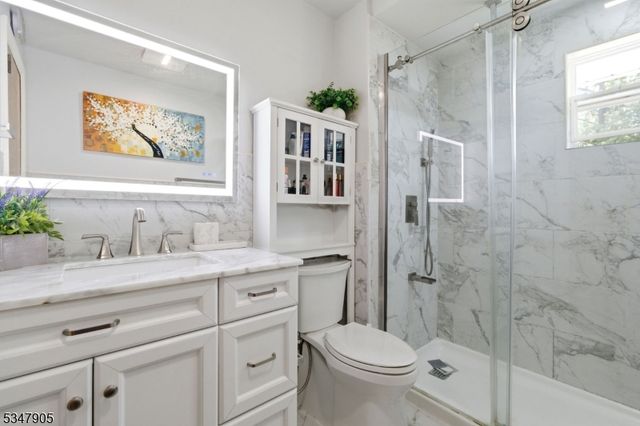 205 New Dover Rd, Woodbridge Twp., NJ 07067
