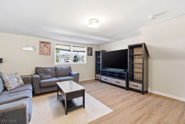 205 New Dover Rd, Woodbridge Twp., NJ 07067