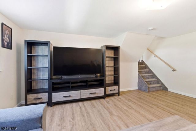 205 New Dover Rd, Woodbridge Twp., NJ 07067