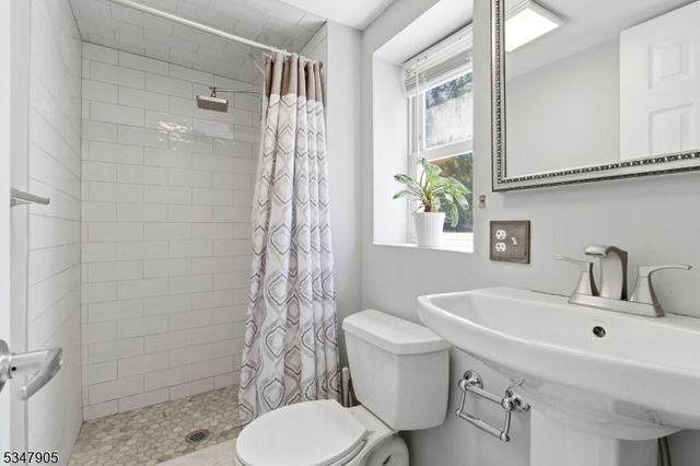 205 New Dover Rd, Woodbridge Twp., NJ 07067