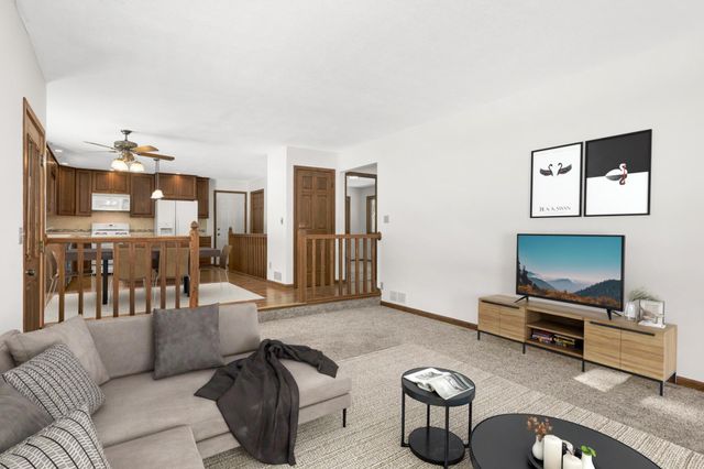 14359 Hyde Avenue N, Hugo, MN 55038