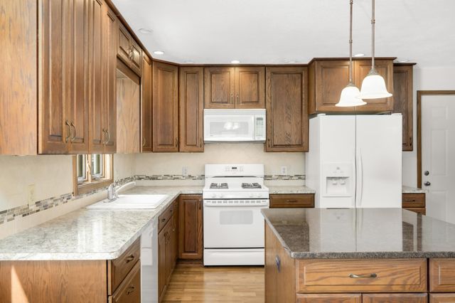 14359 Hyde Avenue N, Hugo, MN 55038