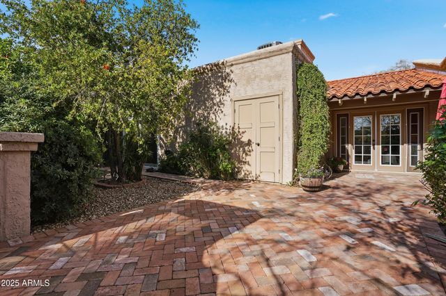 37300 N Tom Darlington Drive N, Carefree, AZ 85377