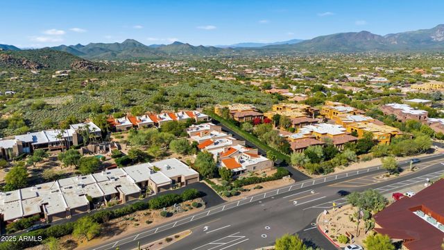 37300 N Tom Darlington Drive N, Carefree, AZ 85377