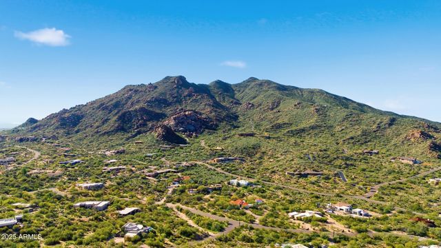 37300 N Tom Darlington Drive N, Carefree, AZ 85377