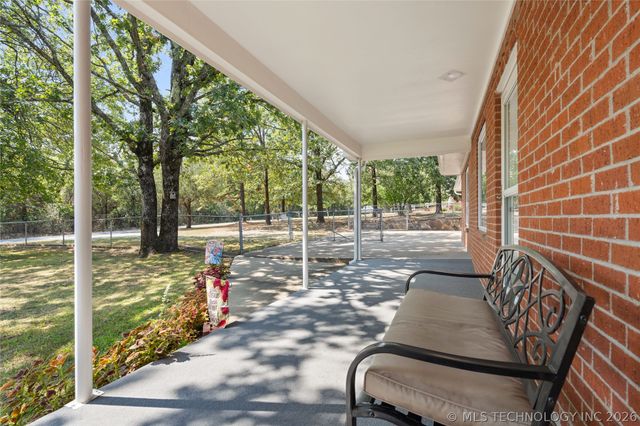 449609 E 953 Road, Vian, OK 74962