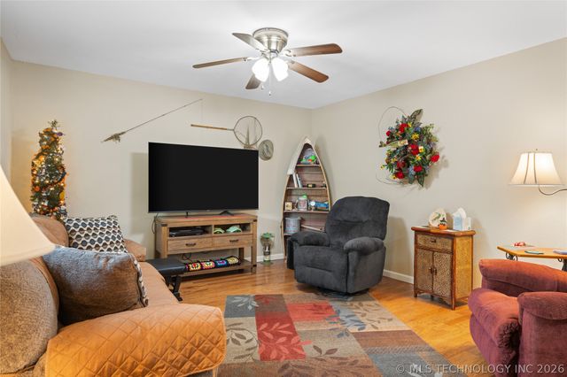 449609 E 953 Road, Vian, OK 74962