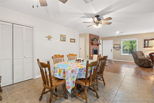 449609 E 953 Road, Vian, OK 74962