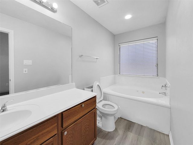 4010 Redwood Hill Court, Fresno, TX 77545