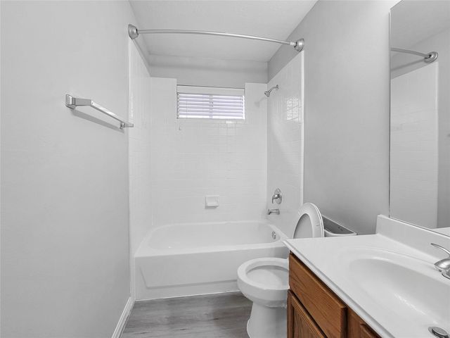 4010 Redwood Hill Court, Fresno, TX 77545