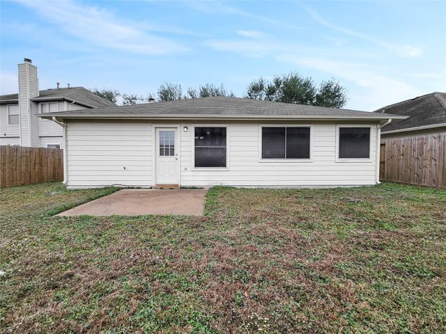 4010 Redwood Hill Court, Fresno, TX 77545