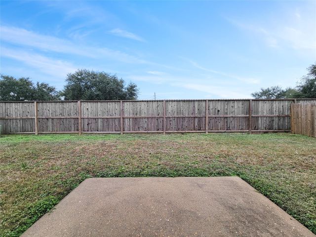 4010 Redwood Hill Court, Fresno, TX 77545