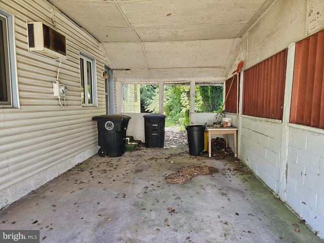 213 STATE AVE, Lindenwold, NJ 08021