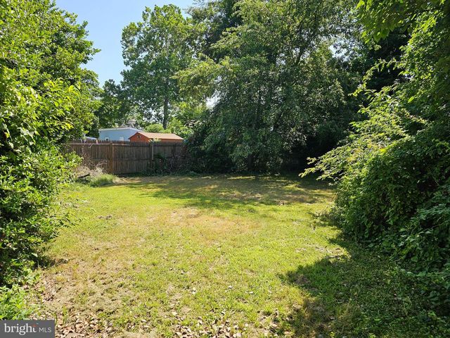 213 STATE AVE, Lindenwold, NJ 08021